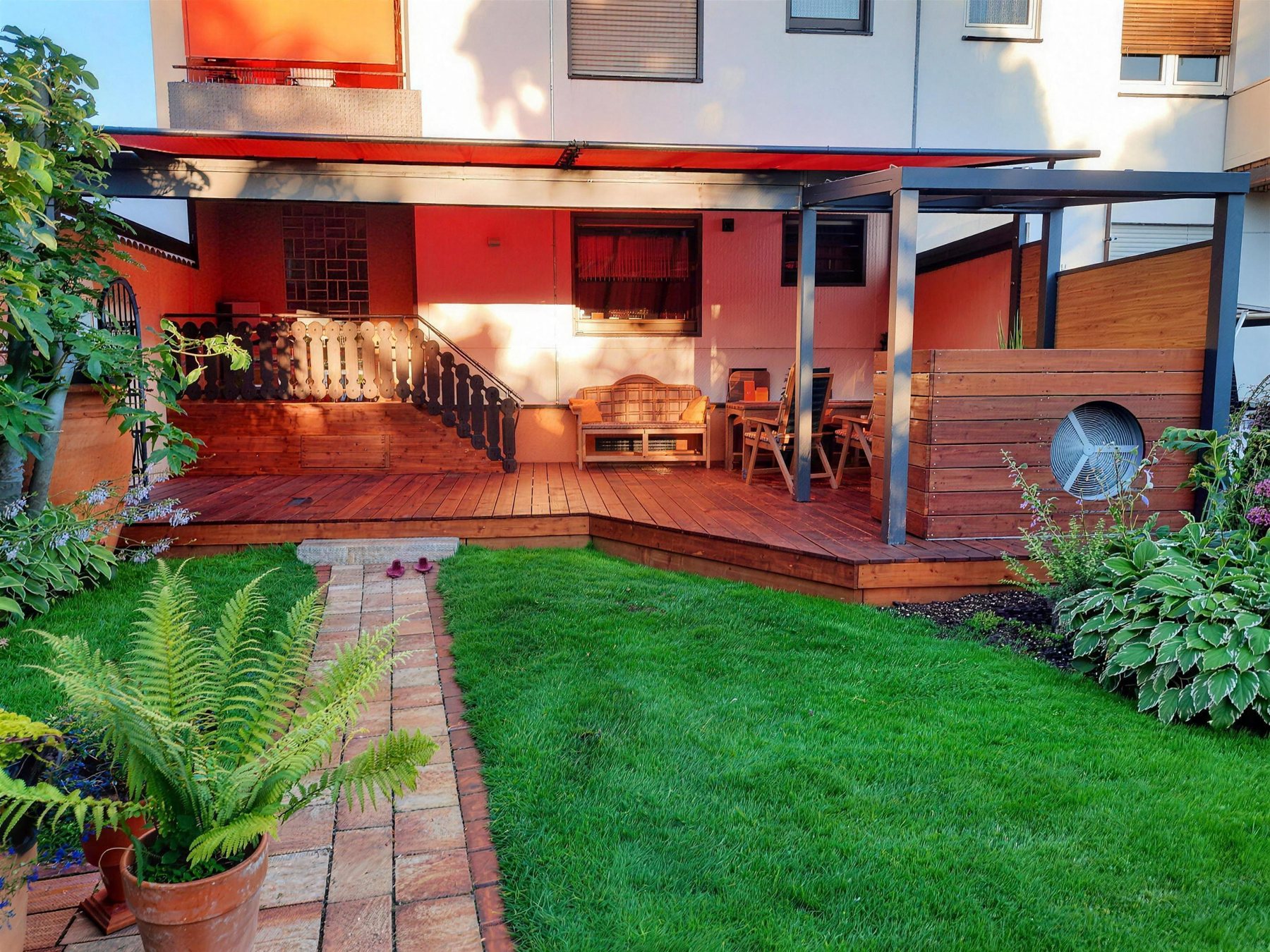 Echtes Kundenprojekt: Fundament und Unterbau für eine Terrasse am Haus
